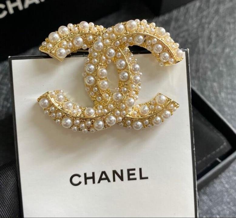 Chanel CC Crytal Pearl Brooch